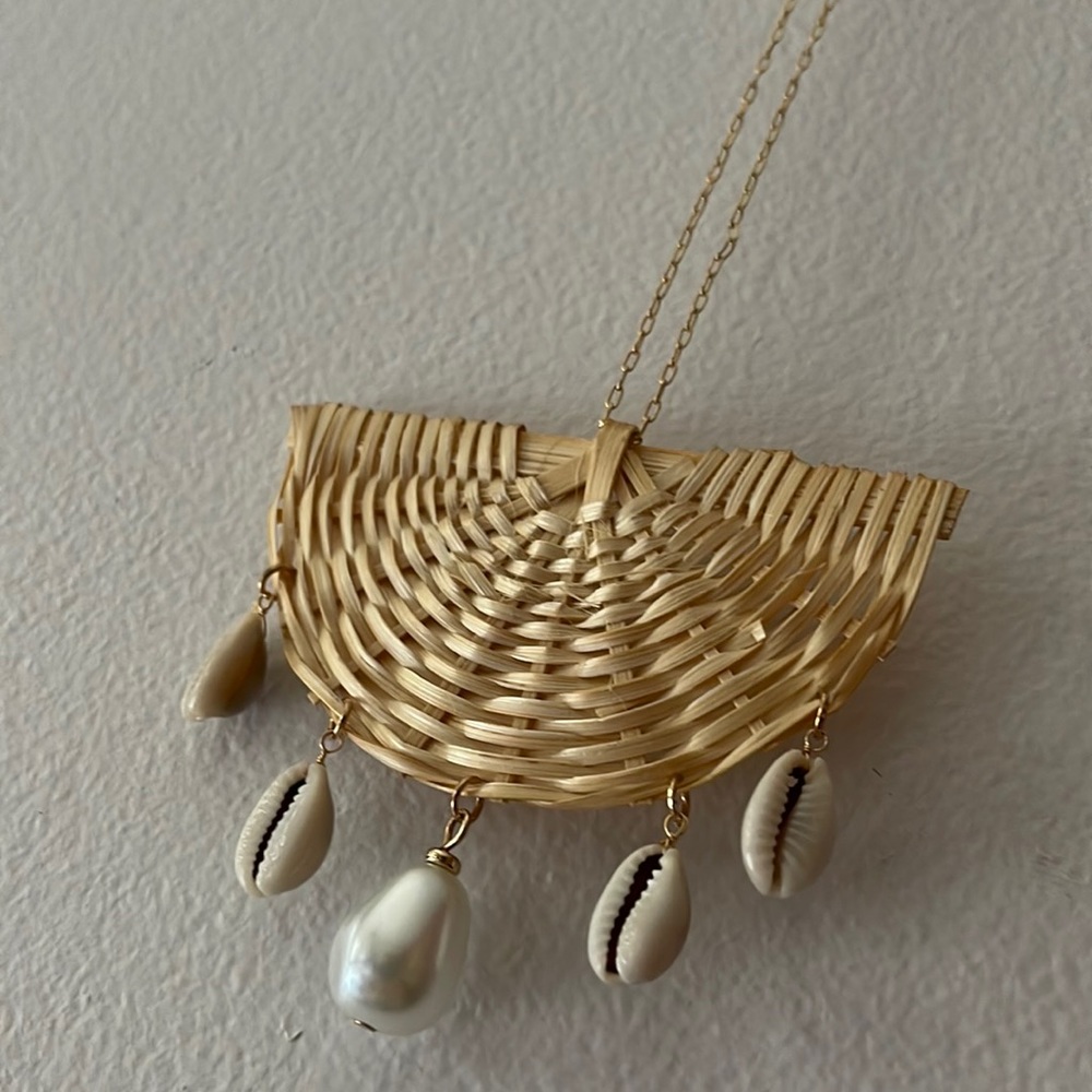 Wicker Seashell Necklace
